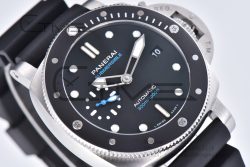 PAM683 Luminor Submersible VSF 1:1 Best Edition on Black Rubber Strap P.9010 Clone - Image 8